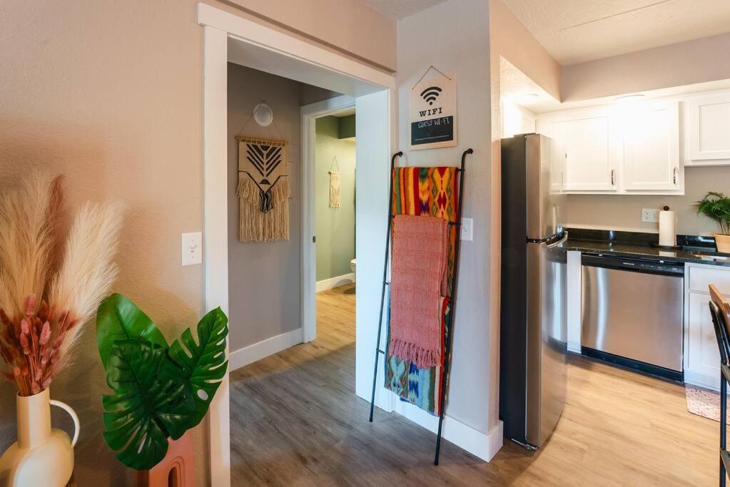 Pet Friendly Boho Condo With Pool--Fitness Center--Next To The Branson Landing--Close To Convention Center And Kanakuk Экстерьер фото